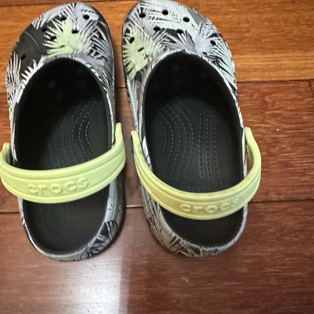 Crocks Kids Tropical Pattern Clogs
